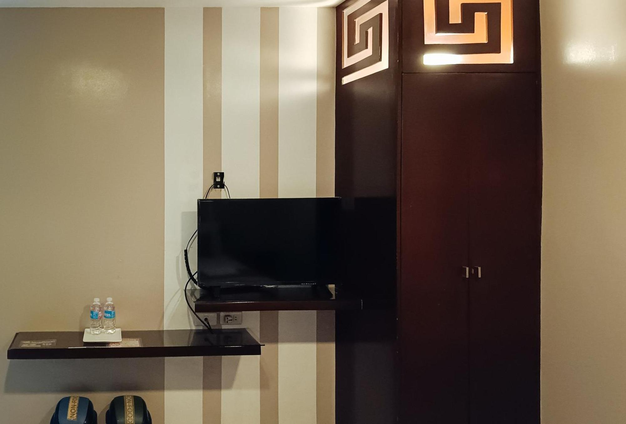 Hotel Juliana By Reddoorz Tuguegarao City Ngoại thất bức ảnh