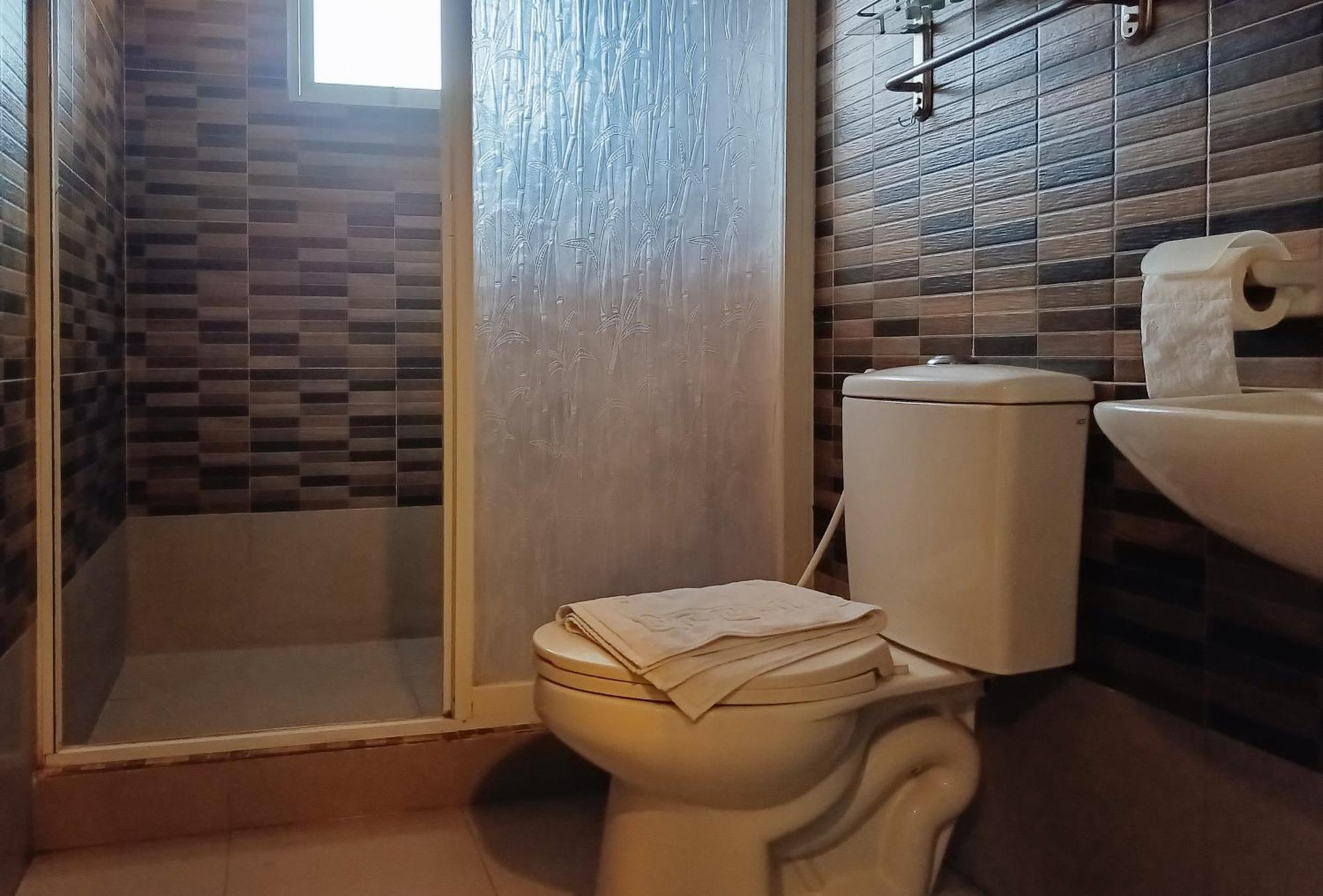 Hotel Juliana By Reddoorz Tuguegarao City Ngoại thất bức ảnh