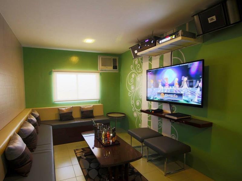 Hotel Juliana By Reddoorz Tuguegarao City Ngoại thất bức ảnh